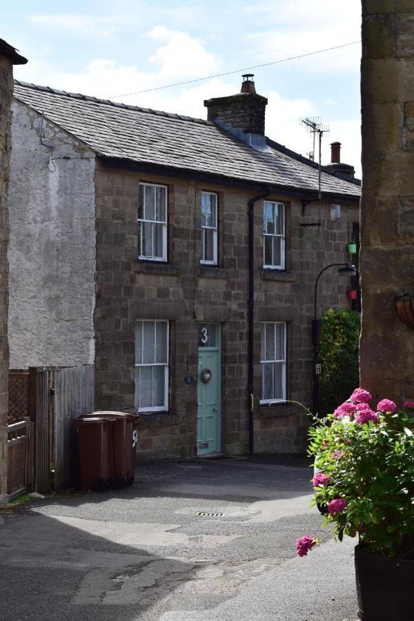 The Buxton Retreat A Luxurious 3-Storey Townhouse With Four Poster Bed And Double Jacuzzi Bath" Exterior foto